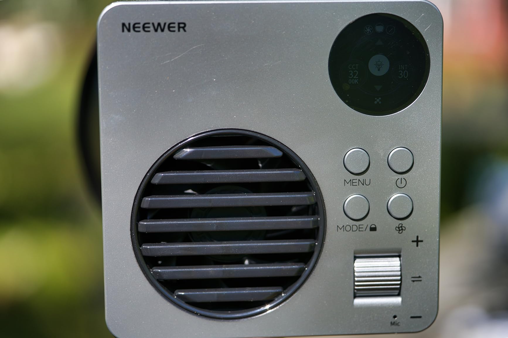 NEEWER 80W LED Video Light with 72Wh Battery/100W PD Fast Charging APP/2.4G Control Portable Bi Color Mini COB Studio Continuous Output Lighting 26500lx/1m 2700-6500K Dimmable CRI95+ 13 Scenes, HB80B customer photo 2