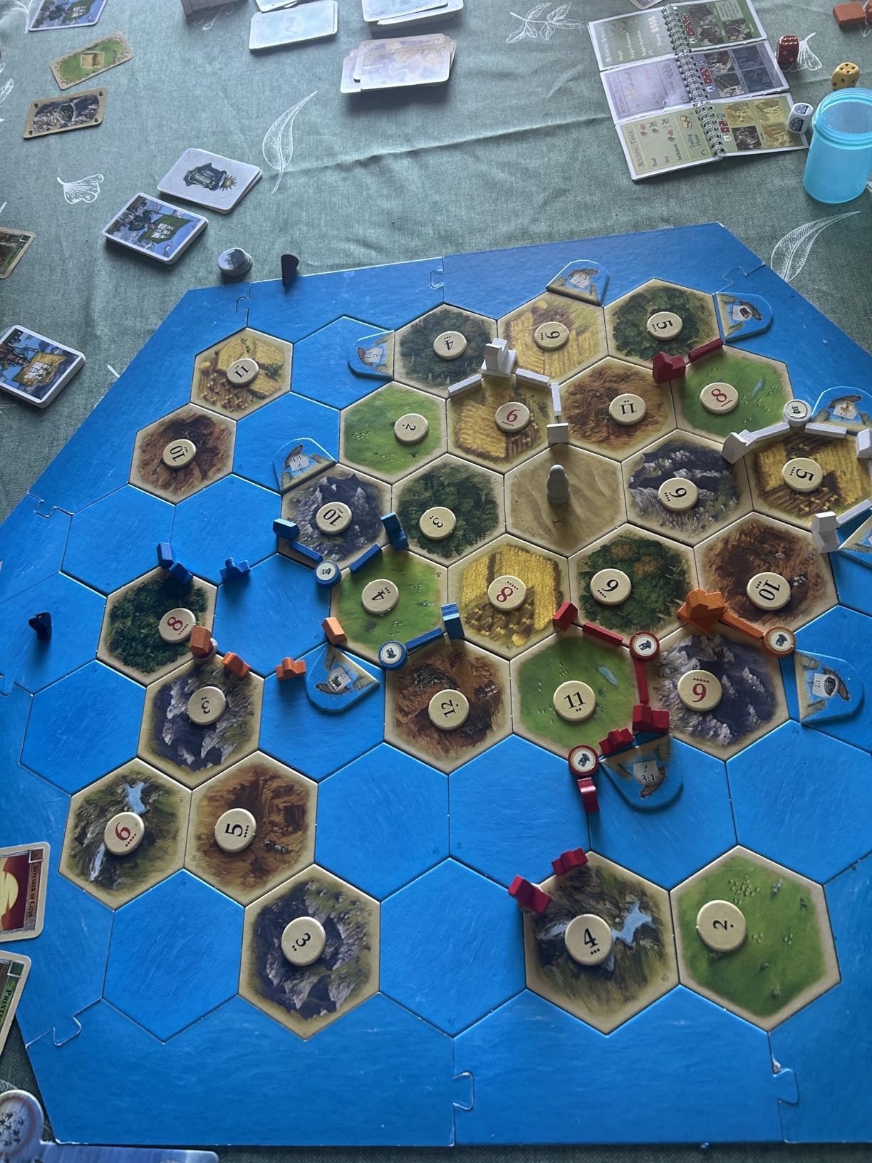 CATAN Cities & Knights Board Game Expansion (6th Edition) Enhance Gameplay with New Challenges! Strategy Game for Kids & Adults, Ages 12+, 3-4 Players, 90 Minute Playtime, Made by Catan Studio customer photo 2