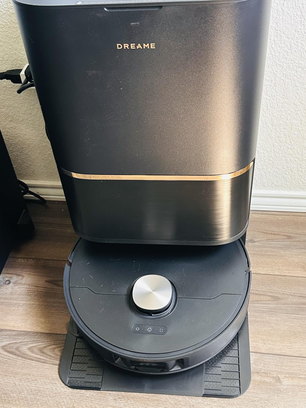 Dreametech L50 Ultra Robot Vacuum and Mop White, 19,500Pa Suction, with Auto-Empty and Mop Self-Cleaning, Precise Obstacle Avoidance, HyperStream Detangling DuoBrush customer photo 2