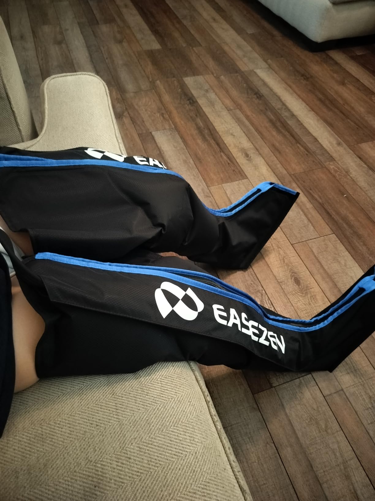 EaseZen Leg Compression Massager for Circulation and Pain Relief, Leg Recovery Compression System for Fast Recovery of Foot, Calf and Thigh, Relieve Edema, Reduce Muscle Fatigue customer photo 2
