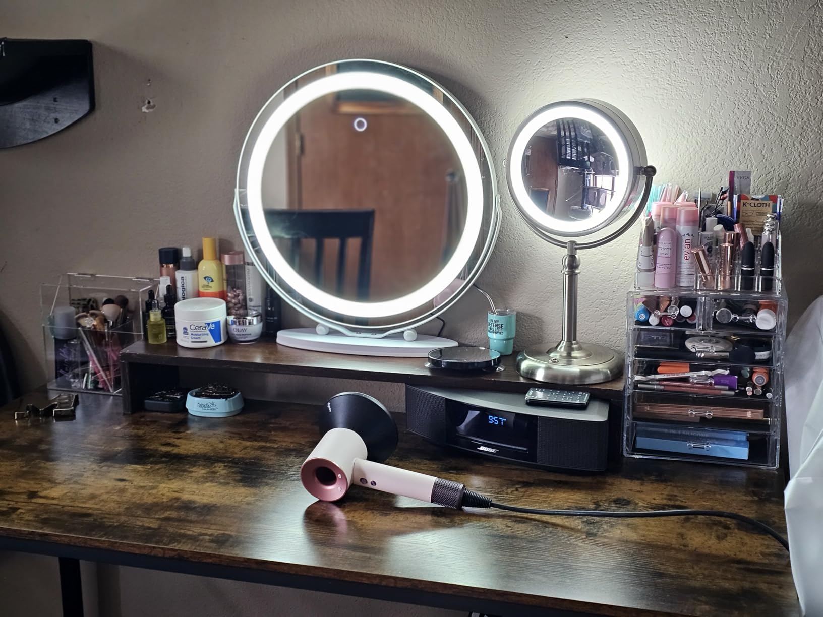 ROLOVE 23x18 Inch Lighted Vanity Mirror, 3-Color Dimmable LED & Touch Control - Large Makeup Mirror for Dressing Room (Wall/Tabletop Mount) customer photo 2