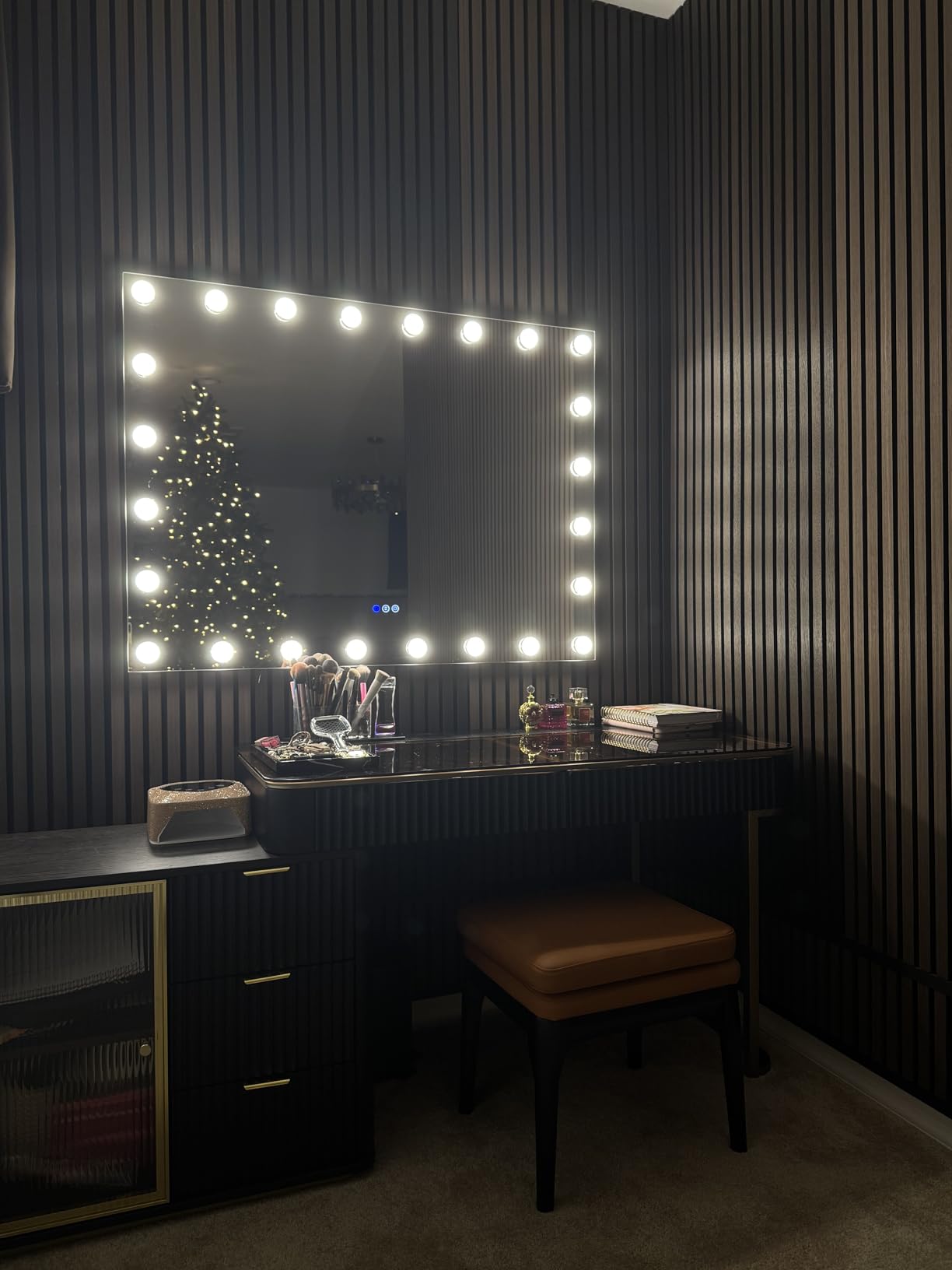 WTTY LED Bathroom Mirror with Lights 55