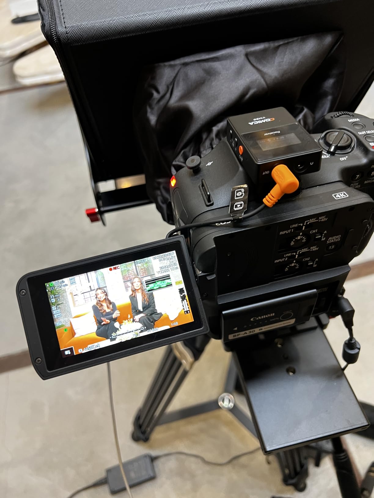 Desview P15 Teleprompter 15 inch Professional Prompter with HD Glass & Adjustable Mirror Compatible with DSLR Cameras Smartphones Tablets for Video Recording Live Streaming customer photo 1
