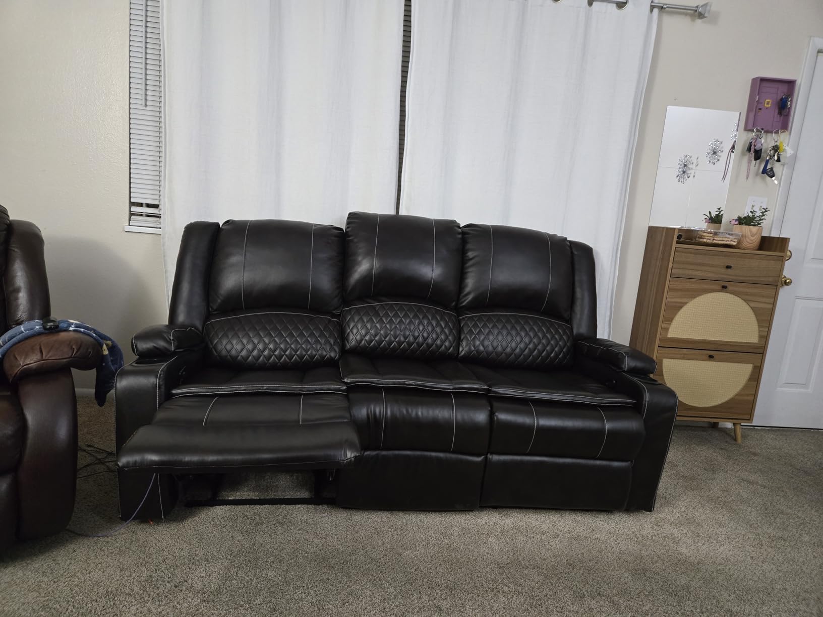 Yolsali Home Theater Seating Reclining Sectional Sofa, 5 Seats Soft Leather Recliner Corner Sectional Couch, Recliner Couch with USB Charging, Thickened Padding, Sturdy Frame, Brown customer photo 1
