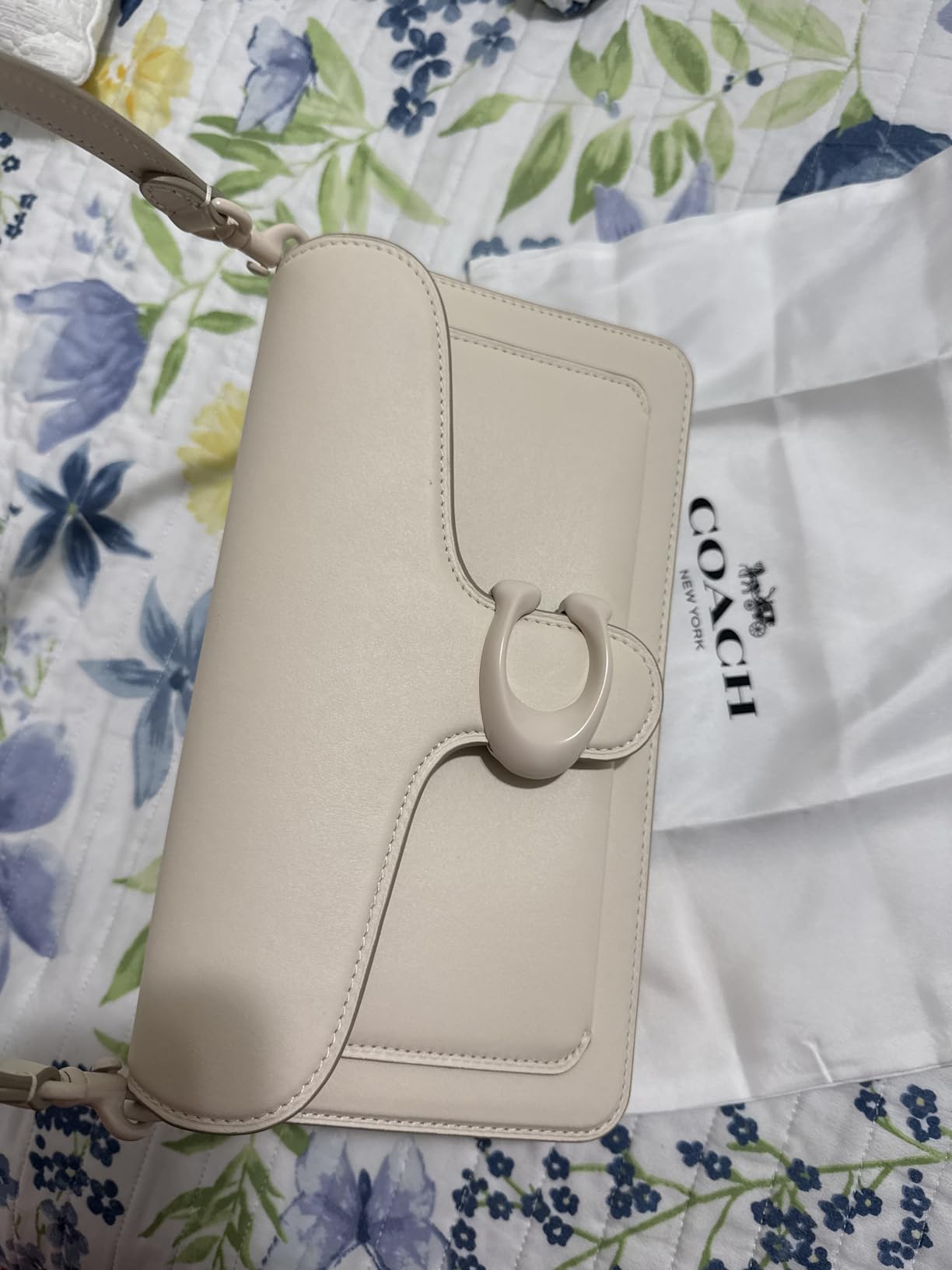 COACH Structured Tabby Shoulder Bag 26 customer photo 2
