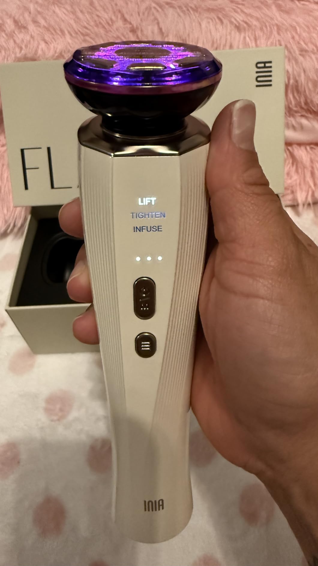 INIA 3-in-1 Red Light Therapy for Face and Neck Beauty Device for Puffiness & Skin Firming Skincare Tool customer photo 1