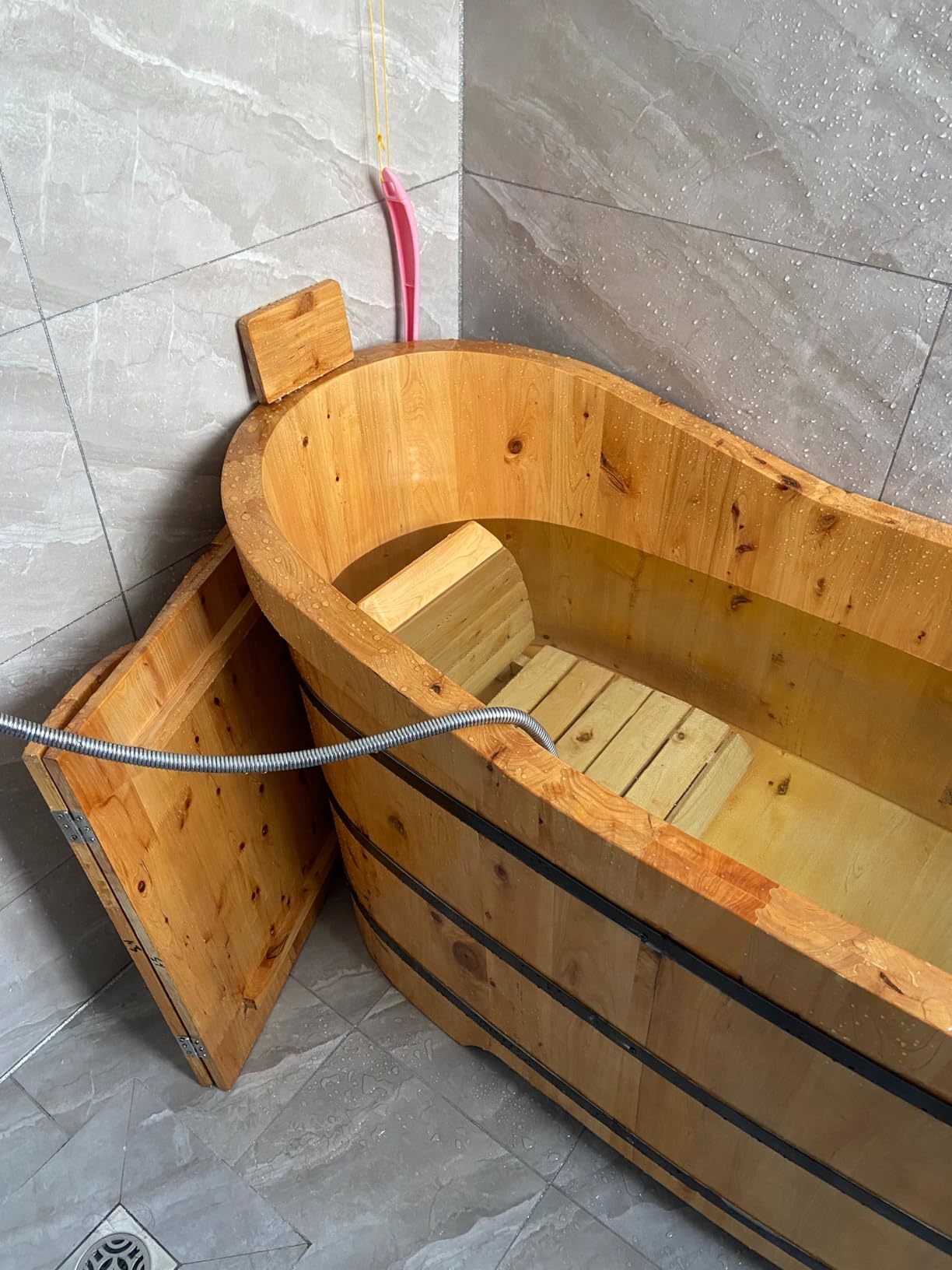 Multiple Sizes Soaking Tub Cedar Wood To Make An Adult Wooden Bathtub With Multiple Accessories (Natural Wood Color - Standard Package, 59 IN) customer photo 2