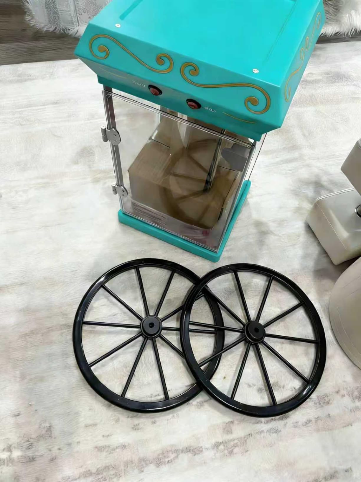 22oz Commercial Popcorn Machine with Cart, Large Popcorn Machine Makes Up to 90 Cups, Movie Theater Pop Corn Machine with Easy-Rolling wheels & Stainless-Steel Kettle, Black customer photo 1