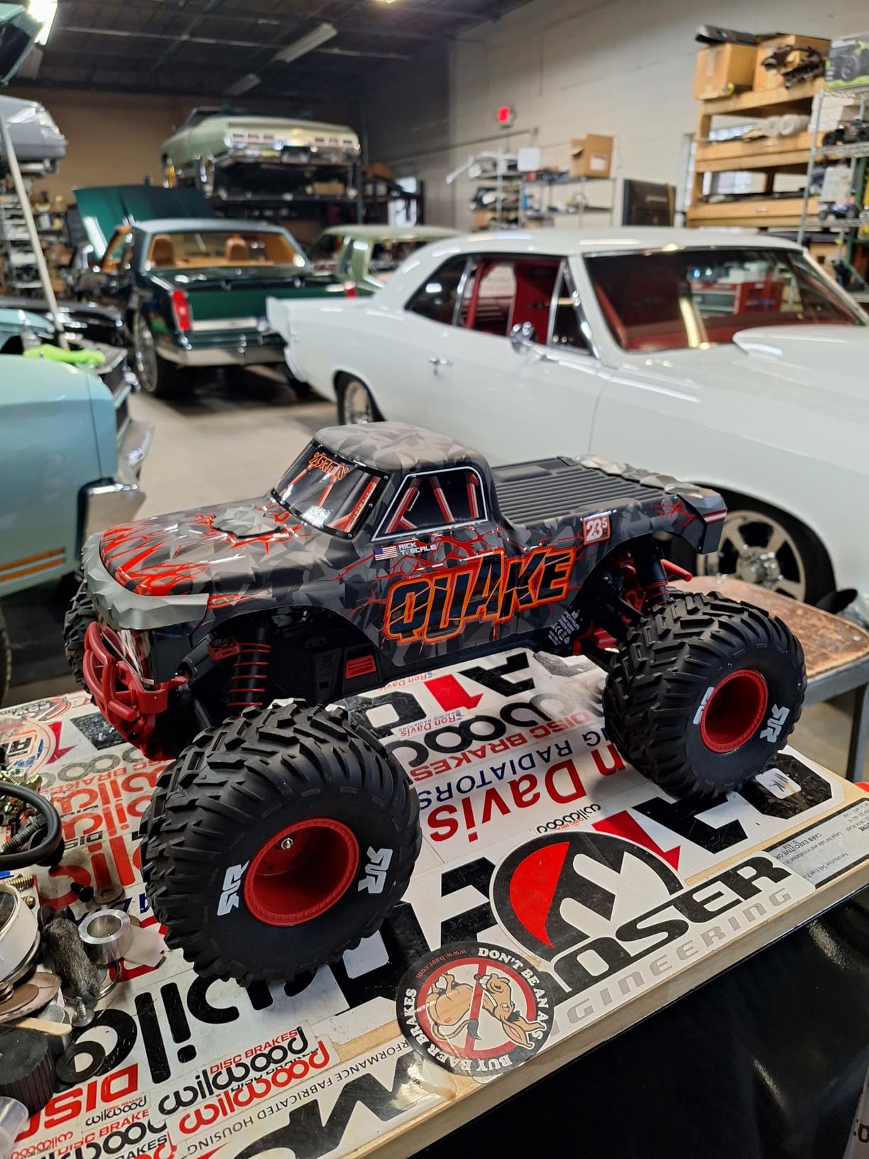ARRMA RC Truck 1/10 Quake 223S 2WD RTR Brushless Monster Truck customer photo 1
