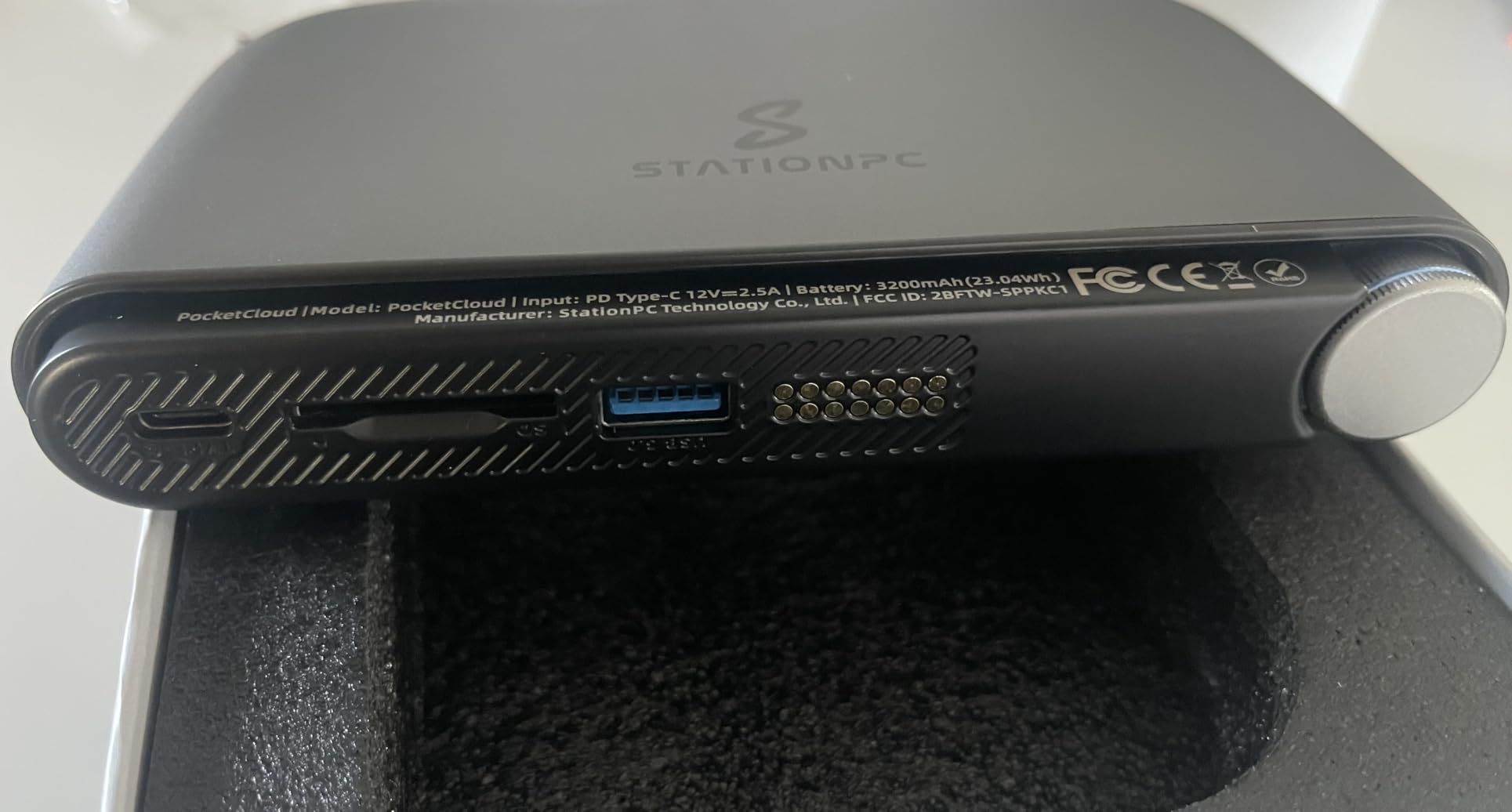 Portable NAS, M.2 NVMe & SD Card Slots, Up to 8TB Capacity (Diskless), One-Click Backup, Wi-Fi 6 Support, LCD Display & App Control, Dual 3200mAh Batteries for Outdoor Use customer photo 2