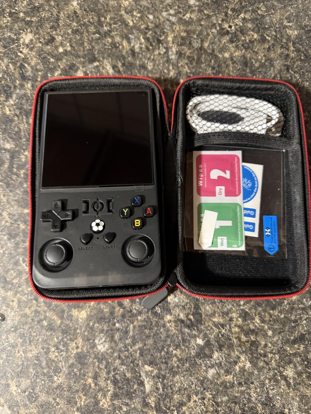 R36MAX Retro Handheld Game Console, Portable Retro Gaming Console 4.0'' IPS HD Screen and Linux System, Support 30+ Emulator and 64GB TF Card Video Game Consoles, 4000mAh Battery (Blue 64GB) customer photo 1