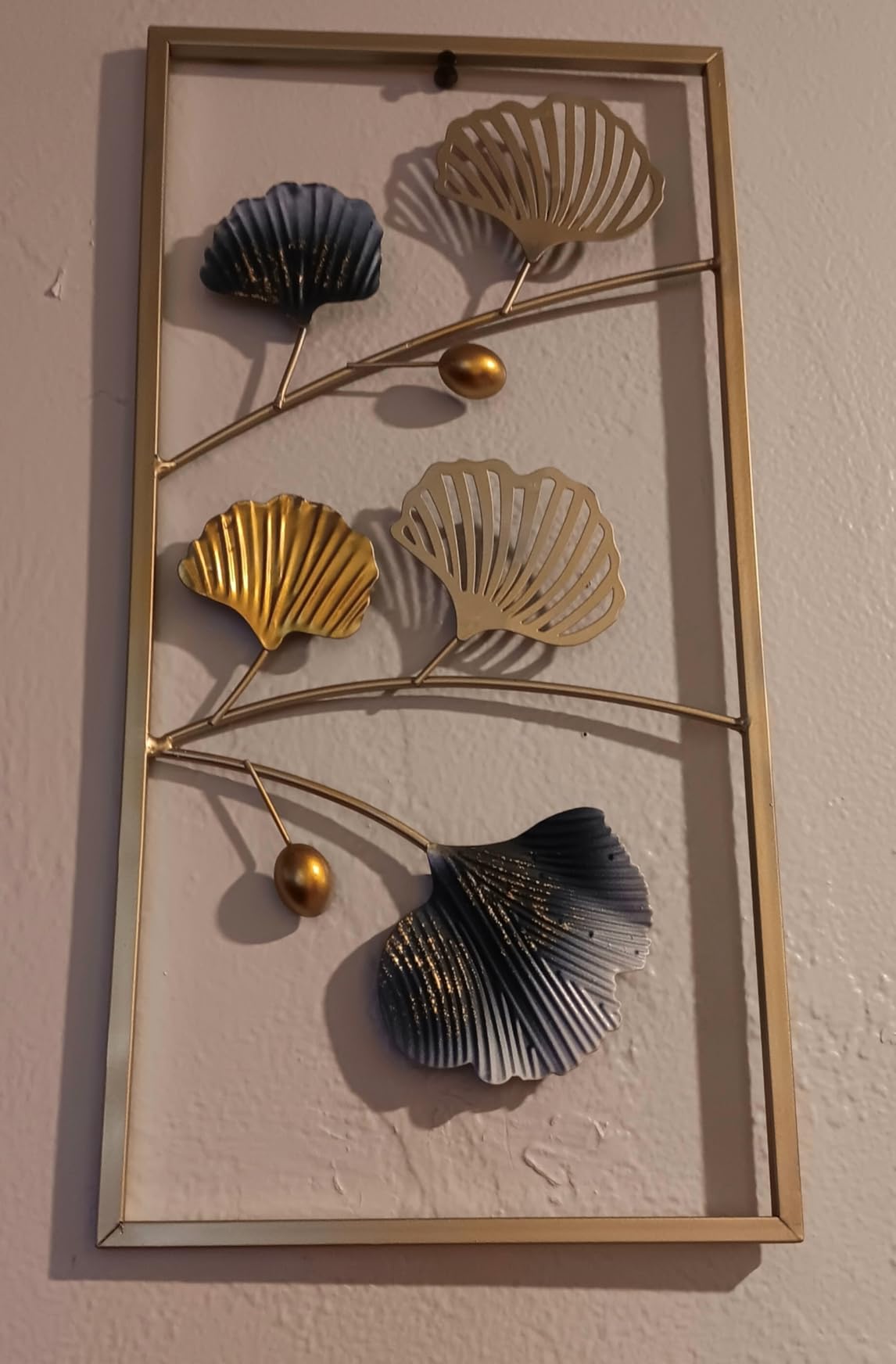 Ginkgo Leaf Metal Wall Art - Set of 4 Framed Wall Decor for Living Room, Hanging Wall Sculptures for Home, Dinning Room or Bedroom Above Bed, 8x16 Inch customer photo 1