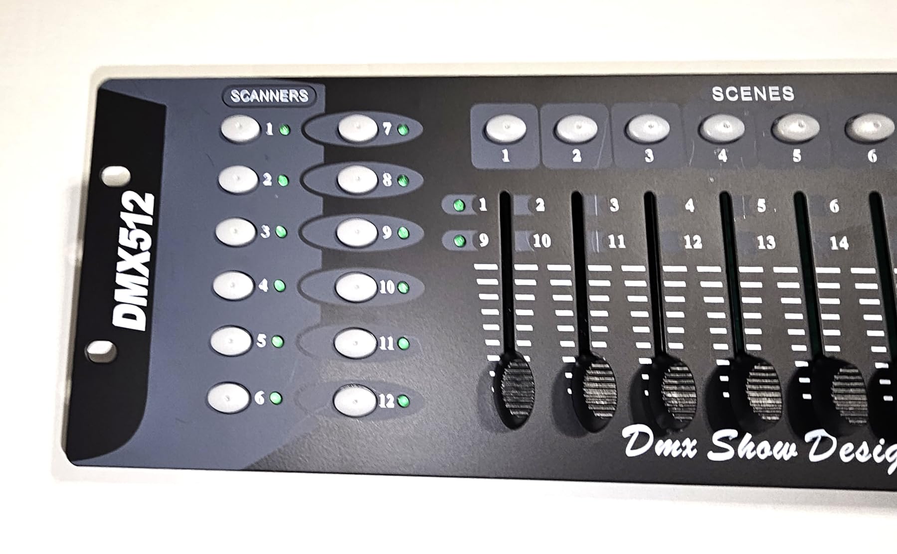 MINGJIE Professional DMX Controller for DJ Lights, 192 Channel, DMX512 Stage Lighting Console With Sound Activation, 30 Programmable Scene Banks, LED Display & Cable For Disco, Club, Party & Live Events customer photo 2
