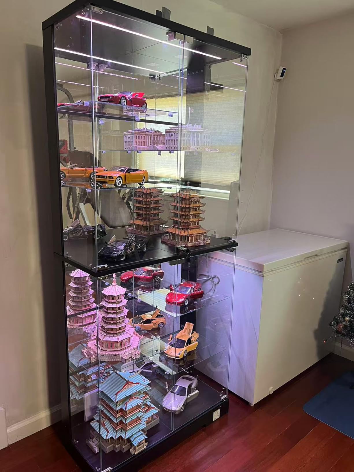 HNEBC Lighted Display Cabinet with Glass Doors - 71