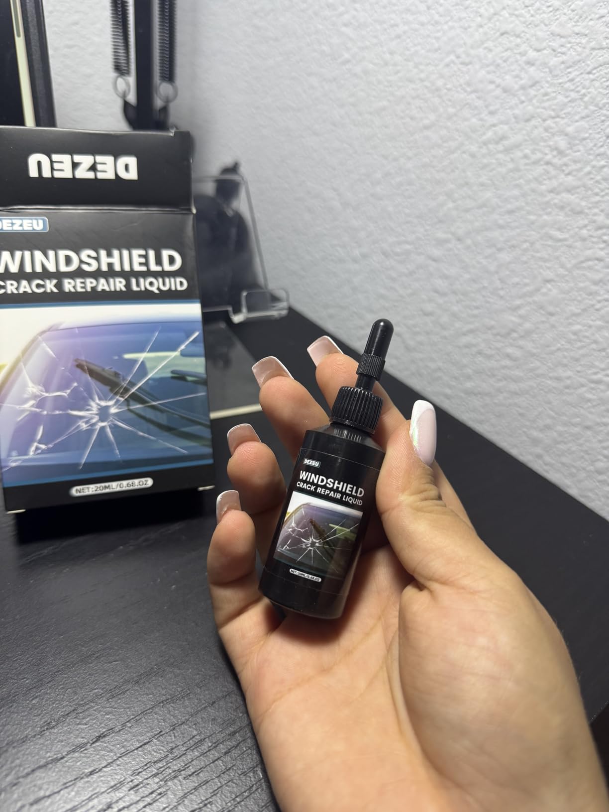 DEZEU 2026 Windshield Crack Repair Kit,Upgraded 2 Bottles Windshield Chip Repair Kit,5MinQuick-Glass Repair Liquid,Long-Lasting for Windshields, Windows, Mirrors,All Crack Types 0.68 FL OZ. customer photo 2