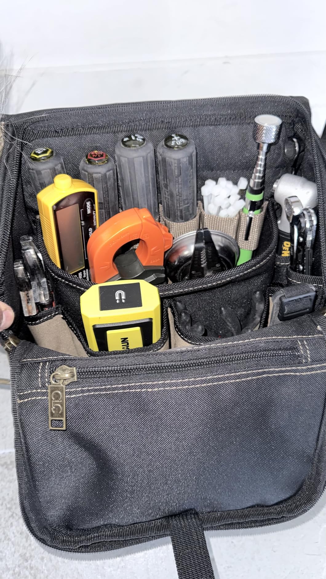 CLC Custom Leathercraft 1509 Zippered Professional Electricians Tool Pouch, 21 Pocket , Black customer photo 1