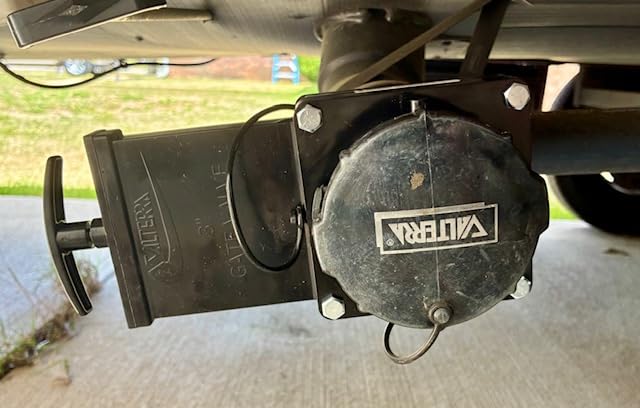 Valterra T58 Twist-On Waste Valve, Mess-Free Waste Valve for RV's, Campers, Trailers customer photo 1