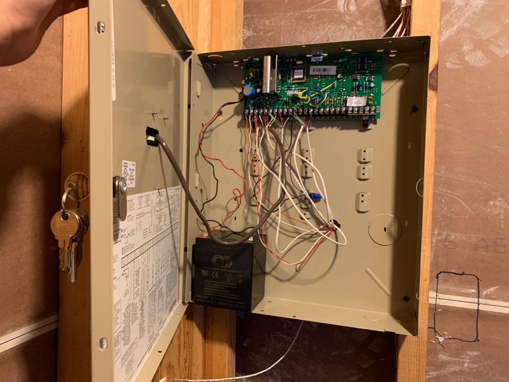 Honeywell VISTA-20P Ademco Control Panel, PCB in Aluminum Enclosure customer photo 2