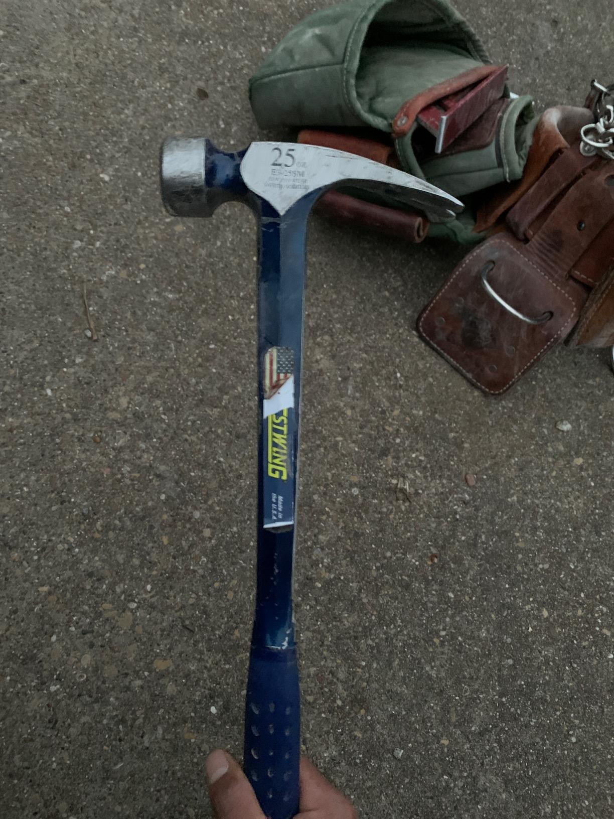 ESTWING BIG BLUE Framing Hammer - 25 oz USA Made Straight Rip Claw Hammer with Forged Steel Construction & Shock Reduction Grip - E3-25SM customer photo 1