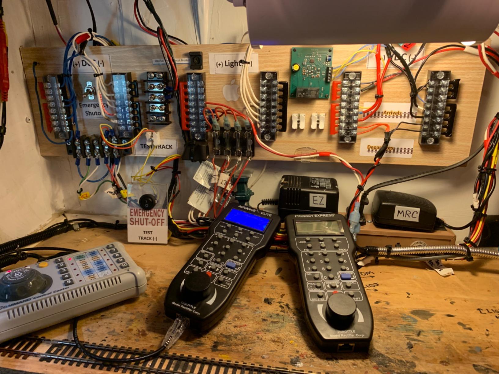 Prodigy Advance Squared LCD Walkaround DCC System customer photo 1