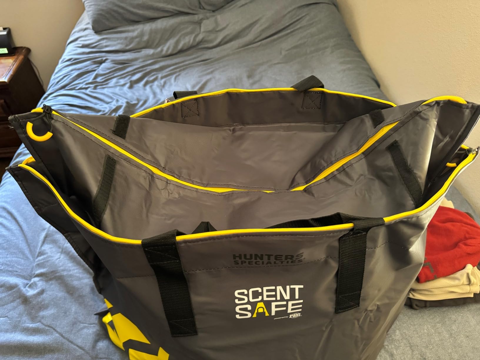 Hunters Specialties Scent-A-Way Scent-Safe Deluxe Travel Scent Bag | Scent Lock Bags for Hunting Clothing, Scent Proof Bag, Scent Free Bag for Hunting Accessories & Hunting Equipment customer photo 1