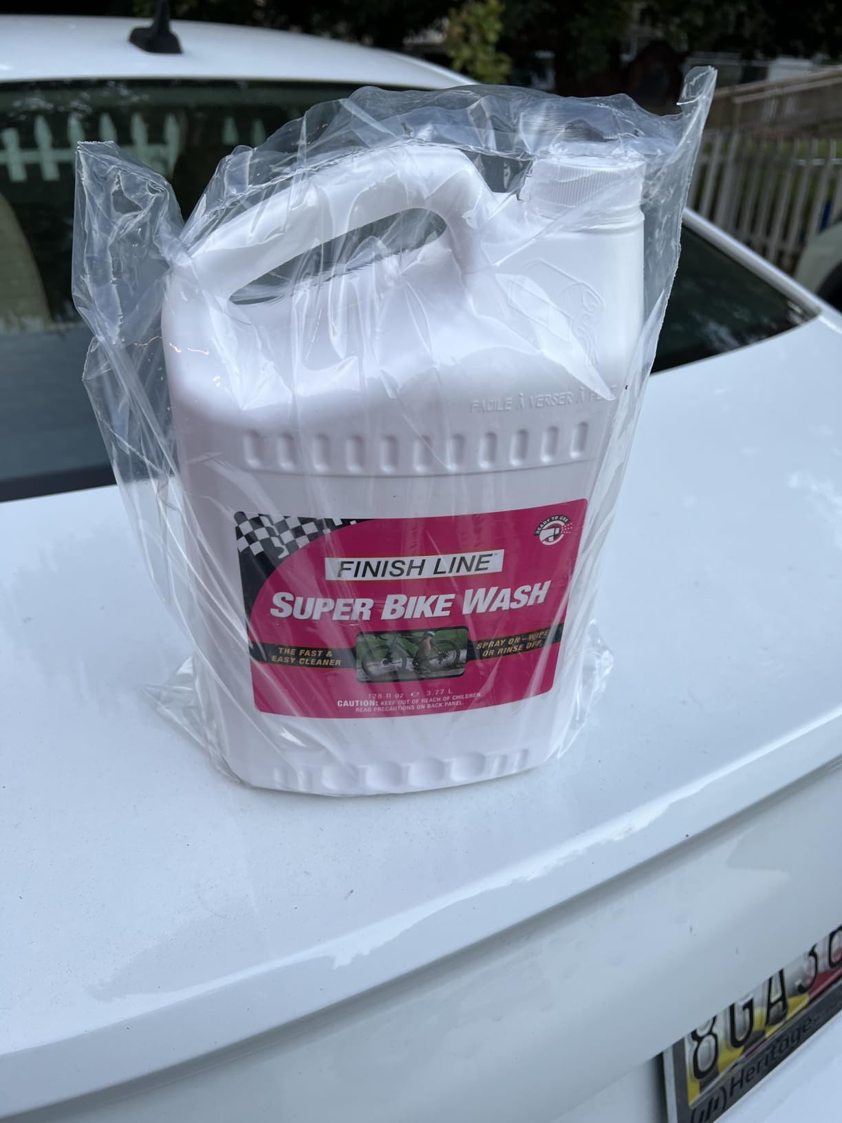 Finish Line Super Bike Wash - Professional Biodegradable Bicycle Cleaner with Advanced Cleaning Agents and Rust Inhibitors - Safe on All Components customer photo 1