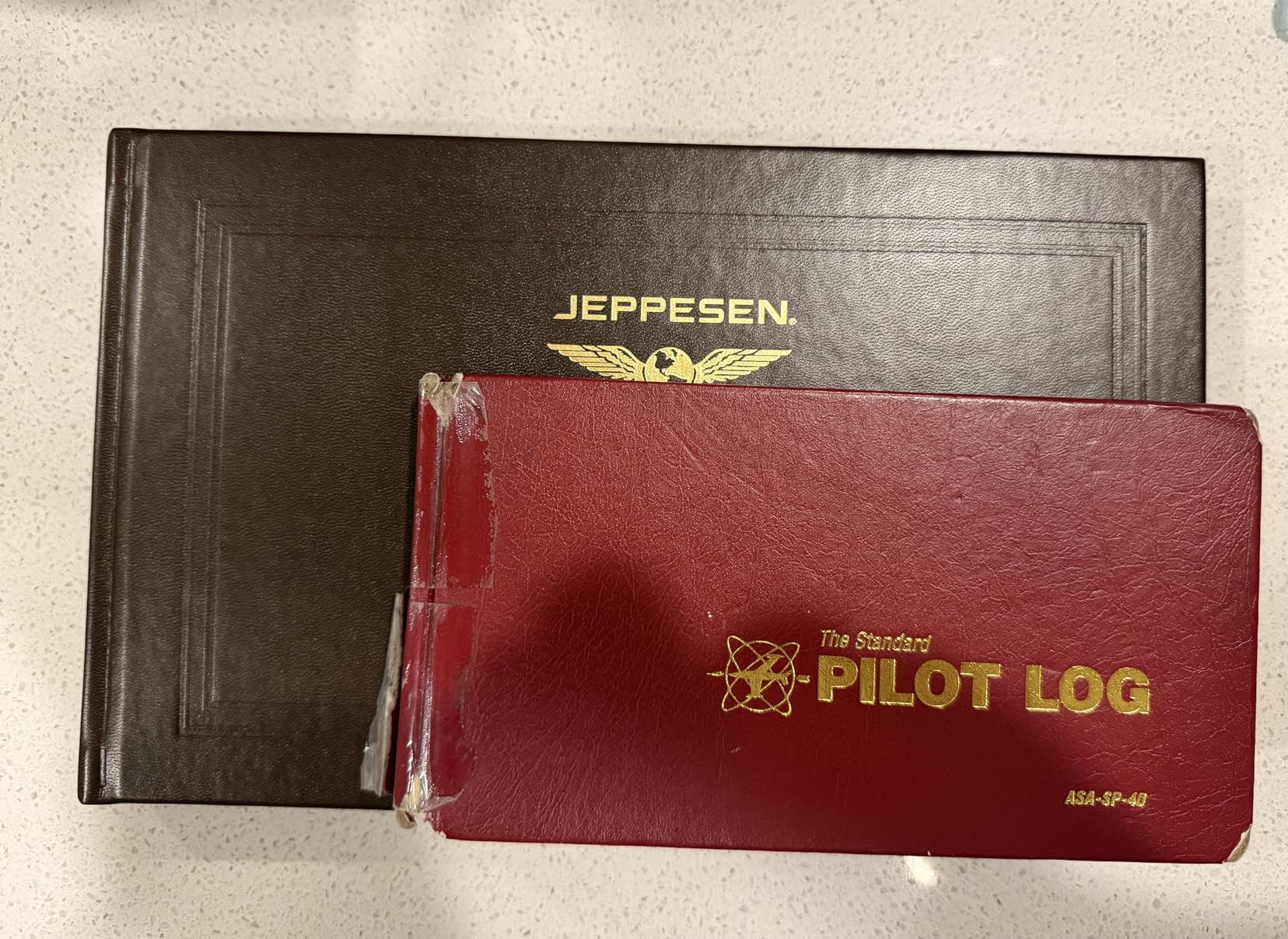 Jeppesen Professional Pilot Logbook customer photo 1