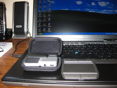 Samson GoMic Portable USB Condenser Microphone with Mounting Clip and Carry Case customer photo 2