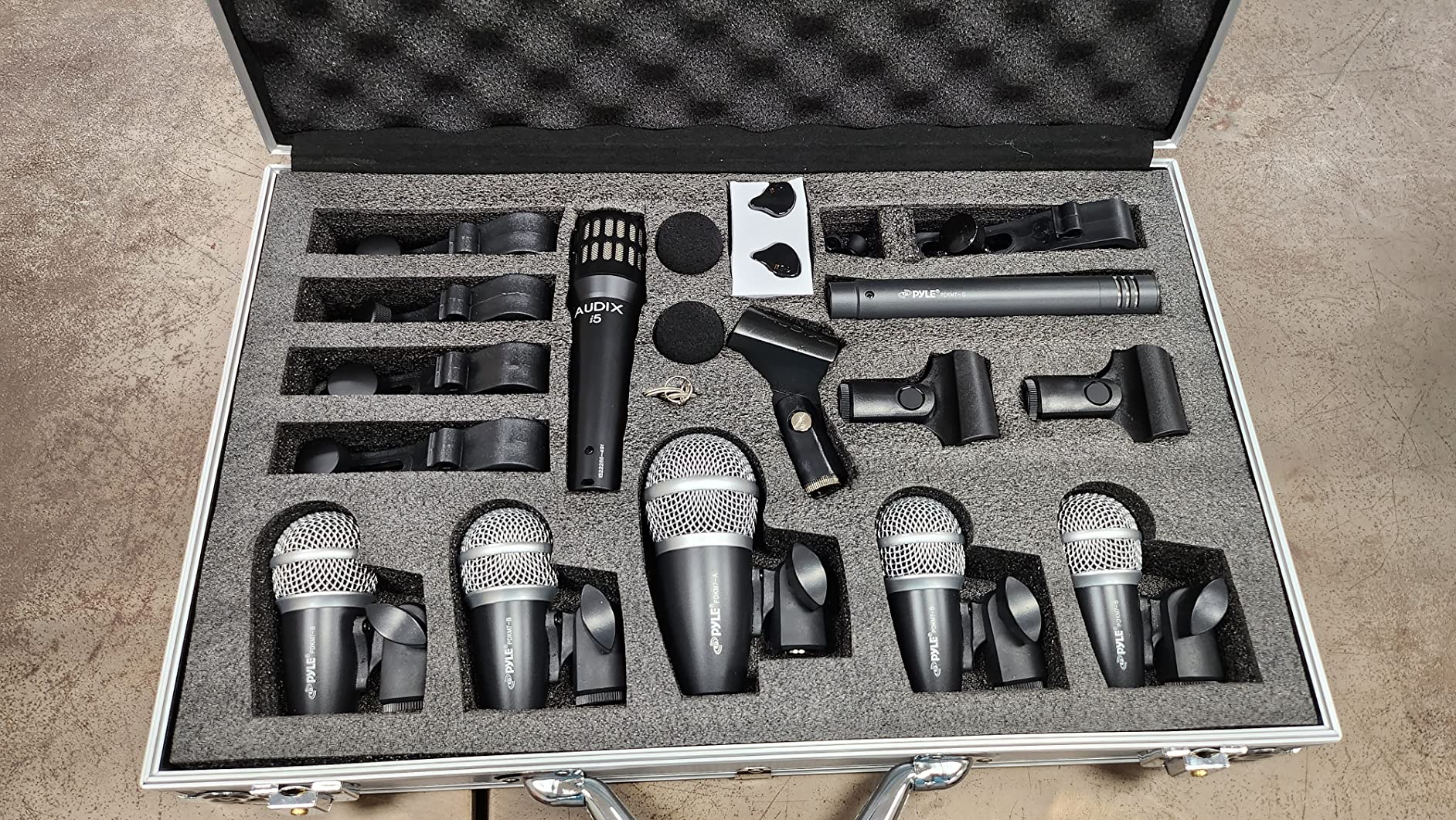 Pyle 7-Piece Wired Dynamic Kit-Kick Bass, Tom/Snare & Cymbals Microphone Set-for Drums, Vocal, & Other Instrument-Complete with Thread Clip, Inserts, Mics Holder & Case, Black customer photo 1
