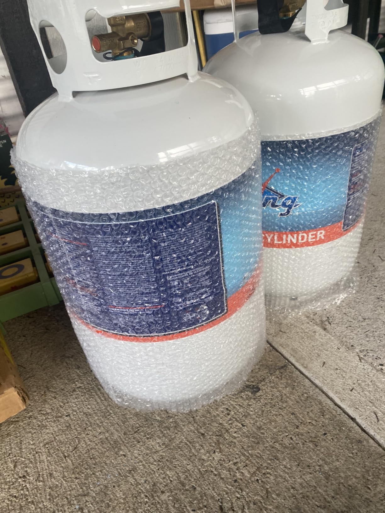 Flame King YSN-301 30 Pound Steel Propane Tank Cylinder with Type 1 Overflow Protection Device Valve DOT and TC Compliant customer photo 1