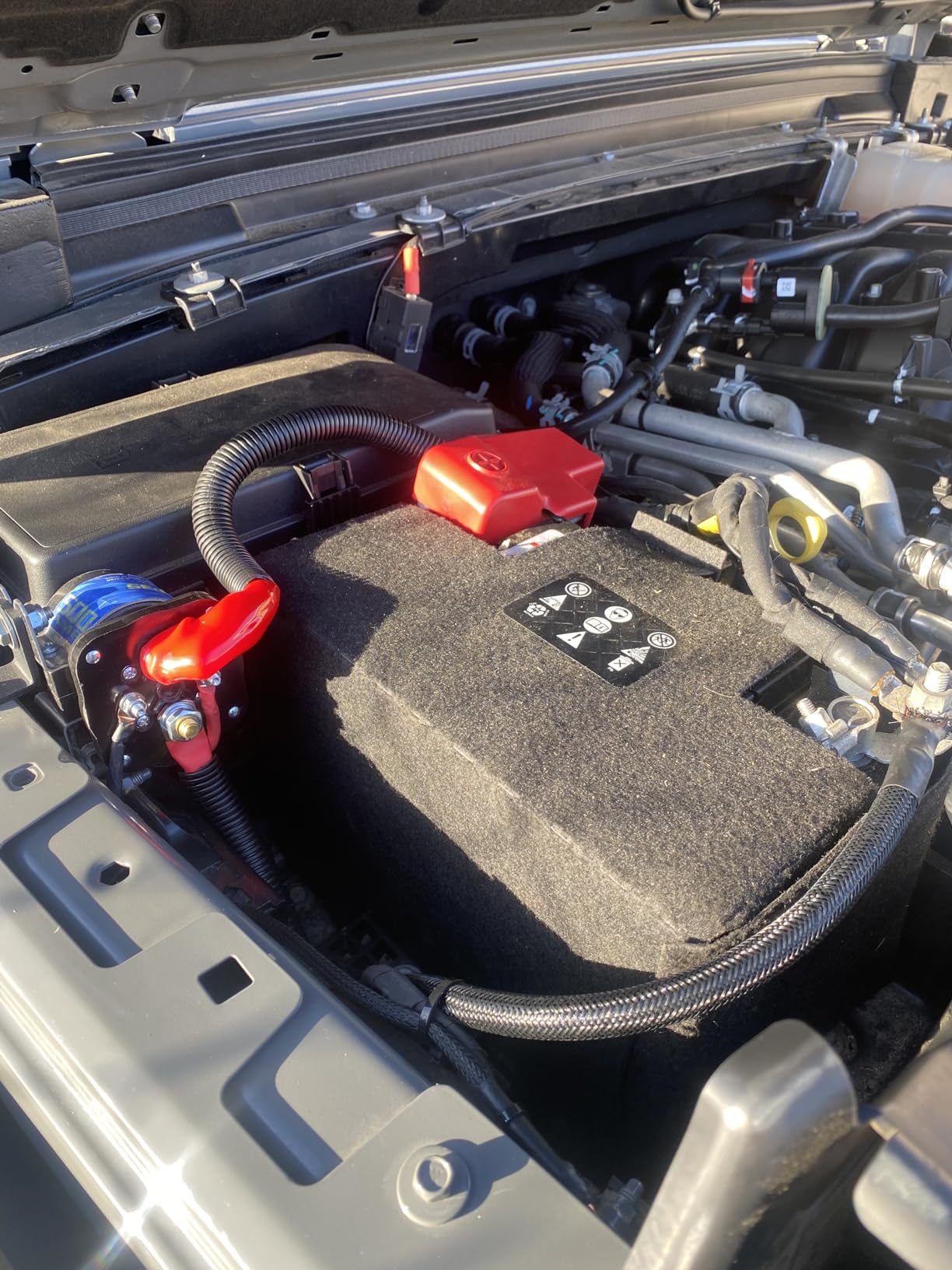 Stinger SGP35 High Current 500-Amp Battery Relay & Isolator for Most Vehicles, Water-Resistant Design for Marine & Powersports, Handles up to 900A Surges, Dual Battery Isolator for Car Audio Systems customer photo 1