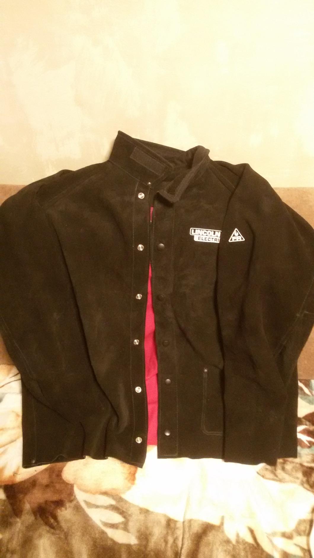 Lincoln Electric Heavy Duty Leather Welding Jacket | Ideal for High Amperage or Out of Position Welding | Medium | K2989-M, Black/Red customer photo 1