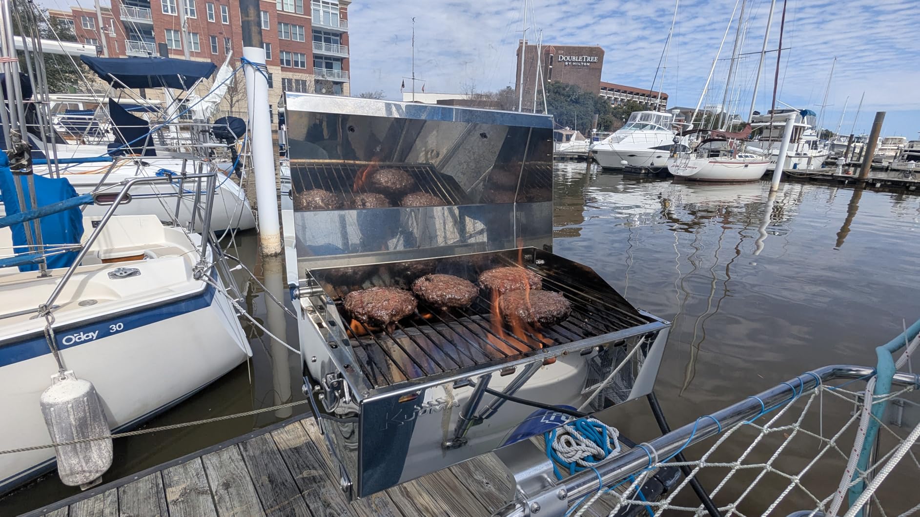 Camco Kuuma Premium Stainless Steel Mountable Gas Grill w/Regulator -Compact Portable Size Perfect for Boats, Tailgating and More - Stow N Go 125 (58140) customer photo 1