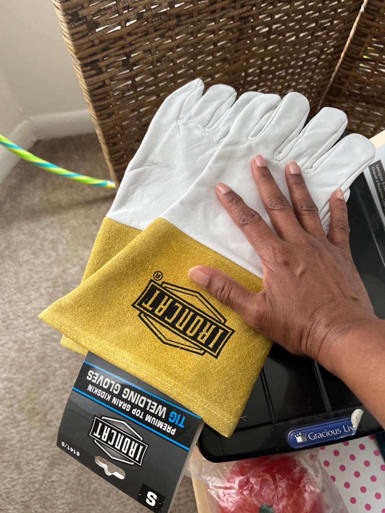 IRONCAT 6141 Kidskin TIG Welding Gloves - Large, Kevlar Thread Welding Gloves with 4 in. Gold Cuff, Straight Thumb, Pearl, Natural customer photo 2