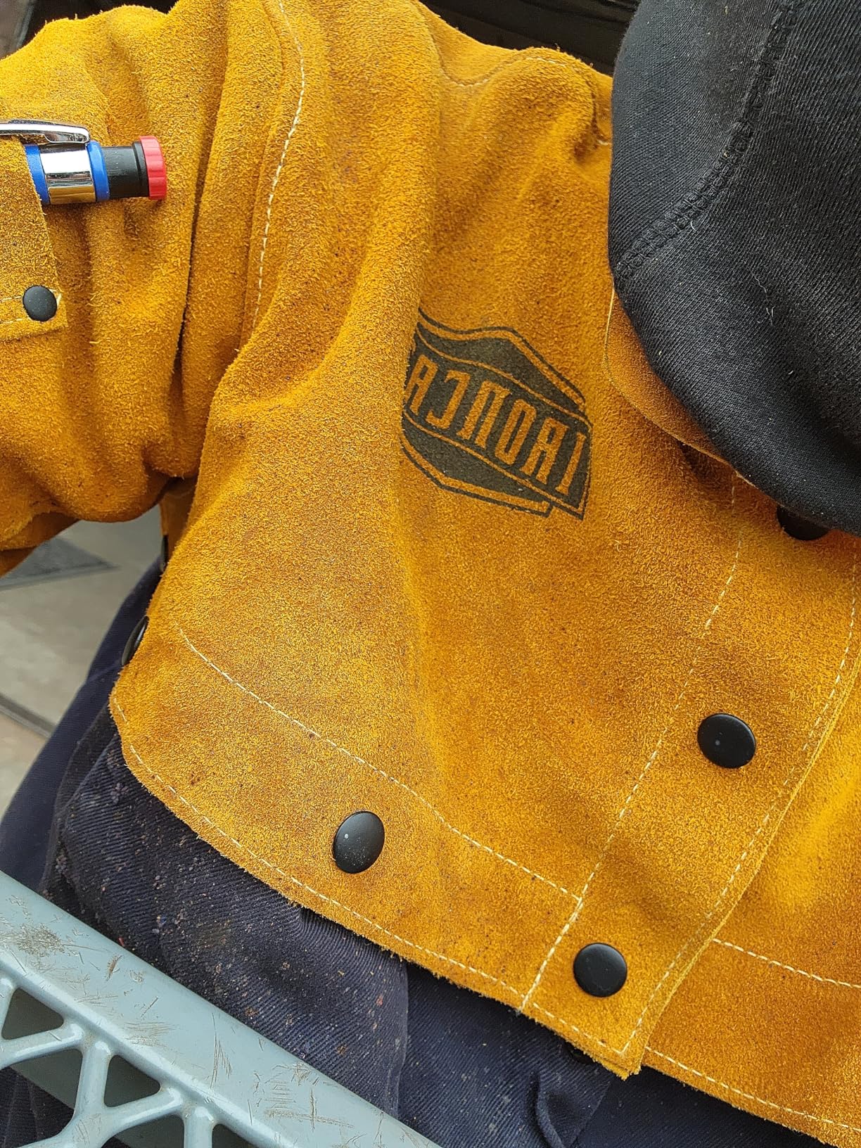 IRONCAT 7000 Cowhide Leather Welding Cape Sleeve - Golden Yellow, Large Size Cape Jacket with Heat Resistance. Welding Gears customer photo 1
