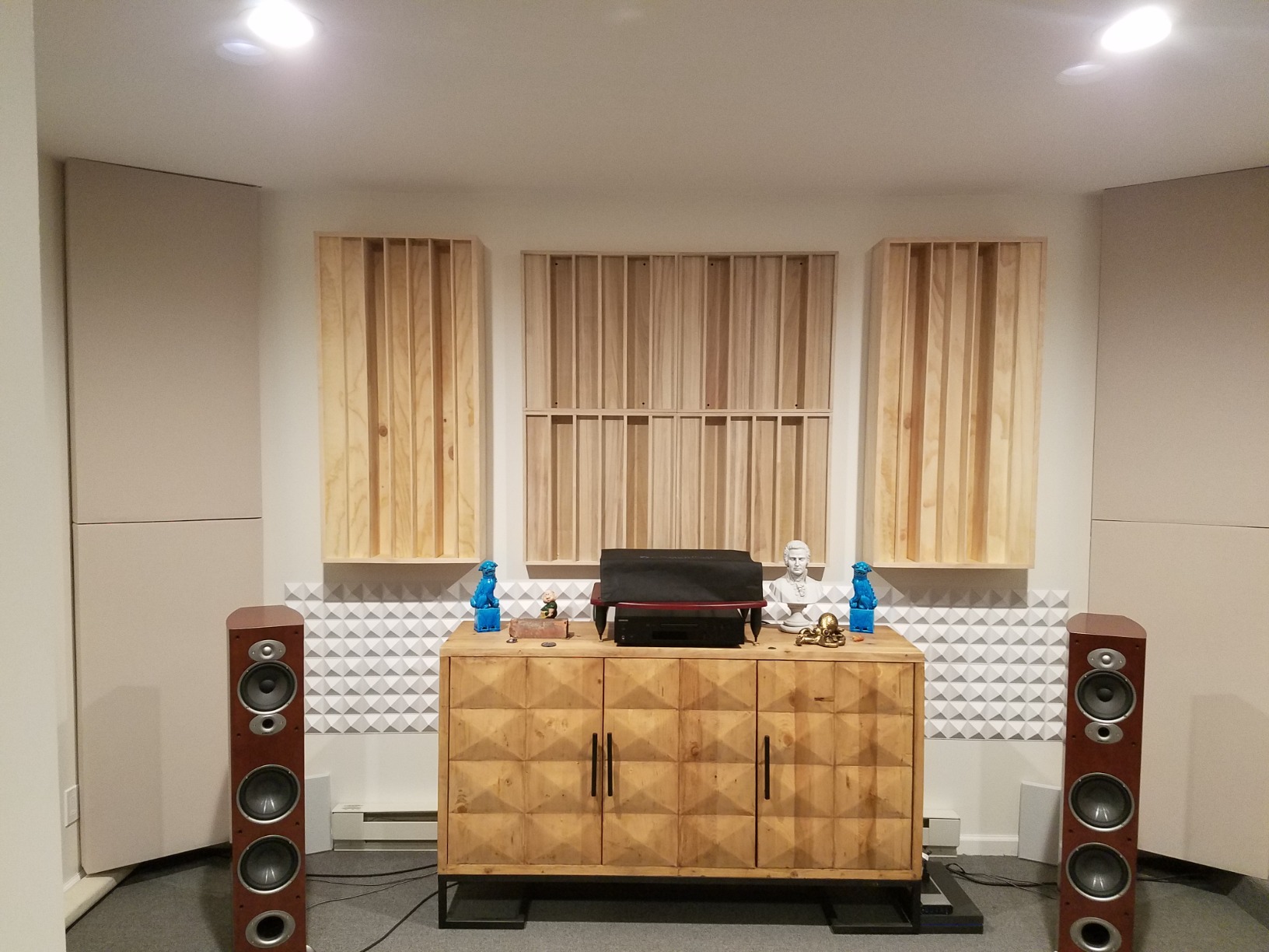 ATS Acoustics QRD Wood Acoustic 7 Well Quadratic Residue Diffuser 23 x 23 x 6.5 inches customer photo 1