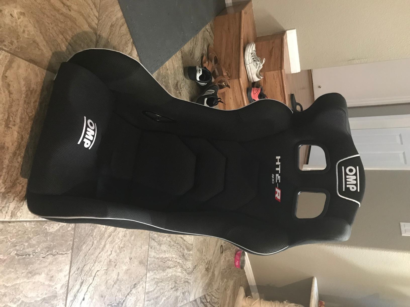 OMP Racing Seat HTE-R 400, FIA Approved, Side Bolsters, Harness Openings, Fiberglass, Black customer photo 2