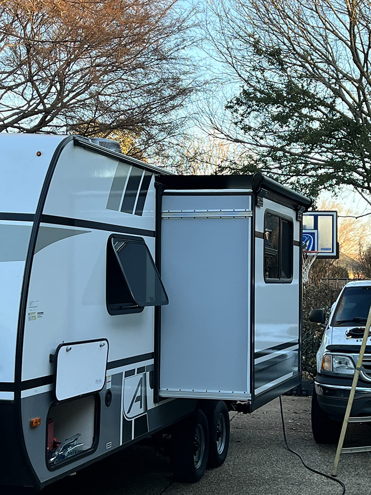 Solera 5000 Series Black Slide Topper RV Slide-Out Awning 7' (6'7