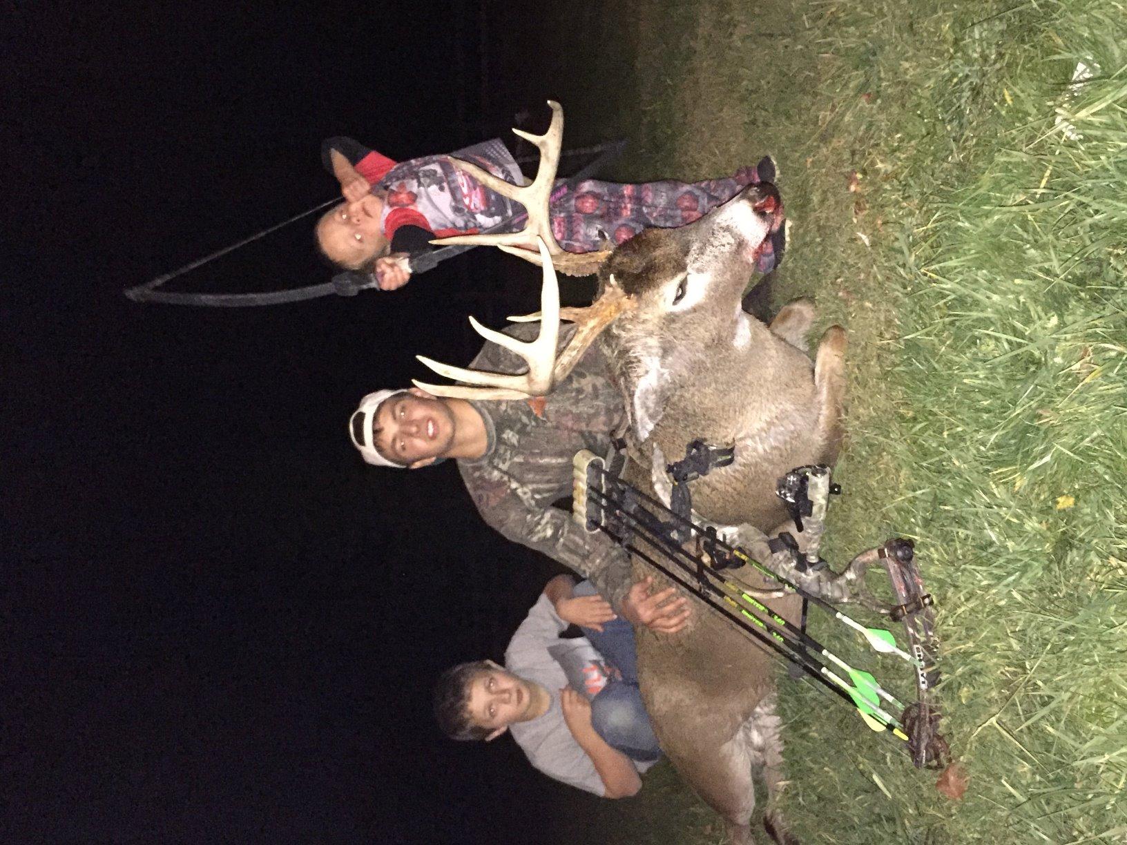 Flextone Hunting Realistic Buck Sounds Battle Bones Whitetail Rattling Deer Antlers Calling System customer photo 1
