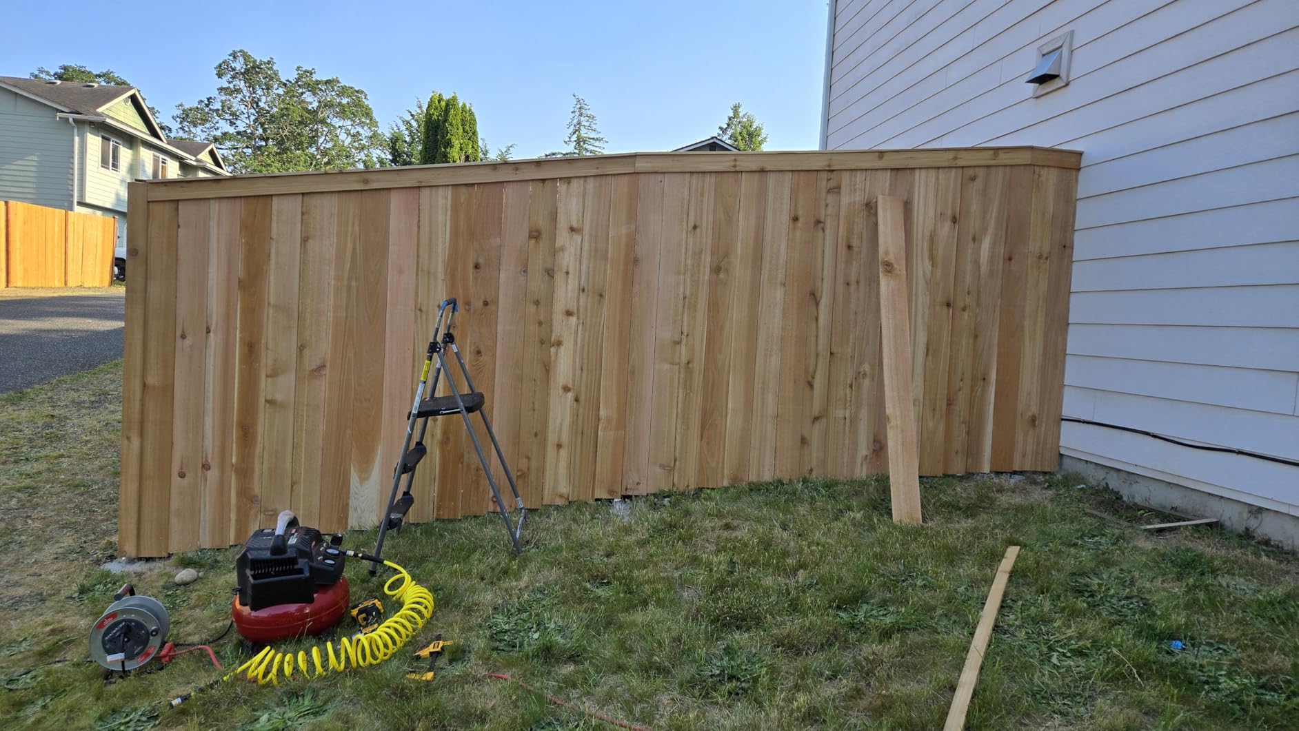 DEWALT DW66C-1 Pneumatic Coil Siding Nailer customer photo 2