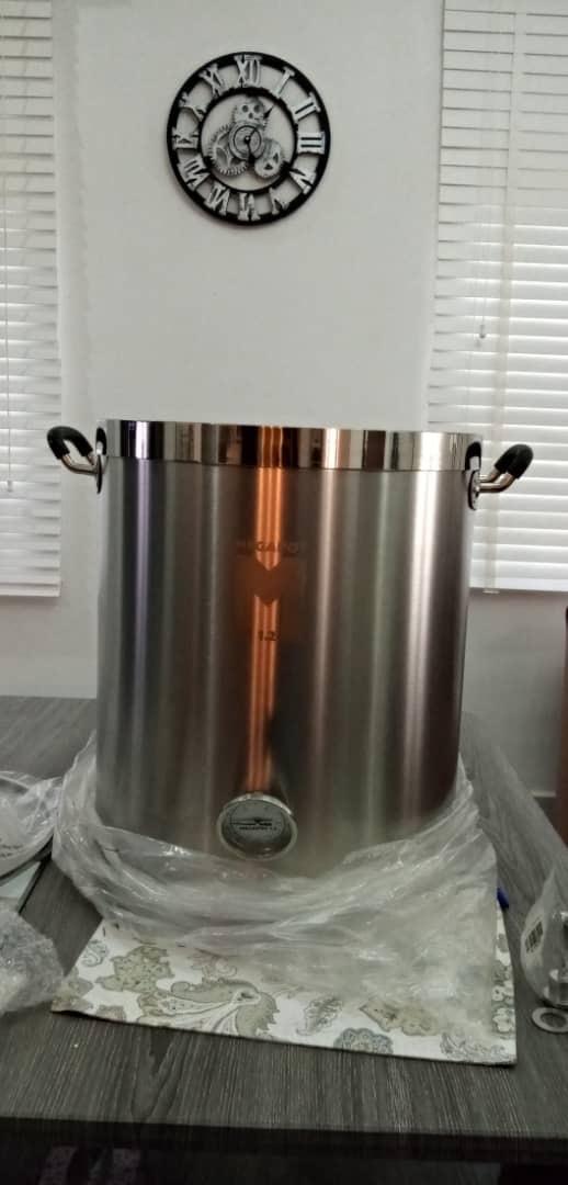 Northern Brewer - MegaPot Stainless Steel Brew Kettle with Volume Markings (15 Gallon w/Valve and Thermometer) customer photo 1
