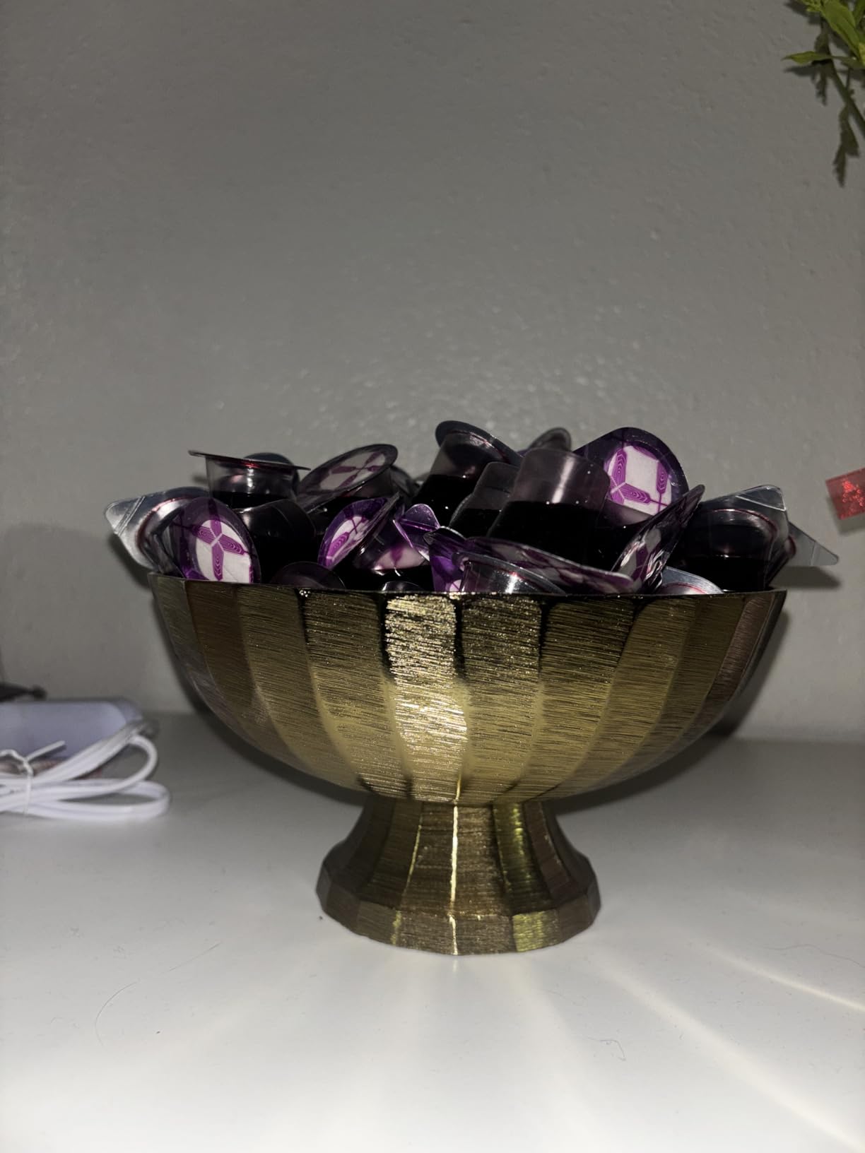 BROADMAN CHURCH SUPPLIES Pre-filled Communion Fellowship Cup, Juice and Wafer Set, 100 Count customer photo 1