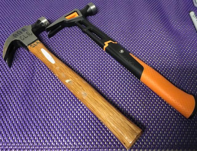 Fiskars Pro IsoCore 16 oz Finishing Hammer (13.5 inch) - with Rip Claw and Shock-Absorbing Grip customer photo 1