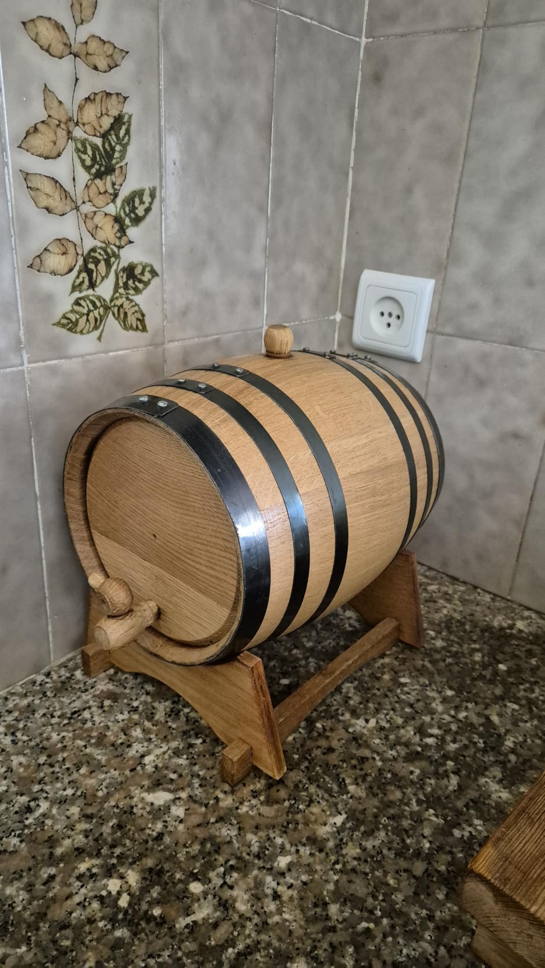 2 Liter Oak Aging Barrel with Wood Stand, Bung & Spigot - Mini Whiskey Barrels for The Home Alcohol Distiller, Moonshiner & Winemaker - Age Cocktails, Bourbon, Whisky, Tequila, Rum, Mead Wine (2L) customer photo 1