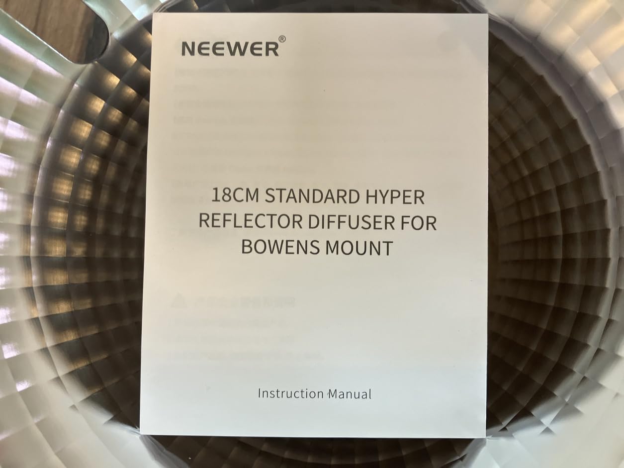 Neewer 7inch/ 18cm Standard Reflector Diffuser with 10/30/50 Degree Honeycomb Grid for Bowens Mount Studio Light Strobe Flash customer photo 2