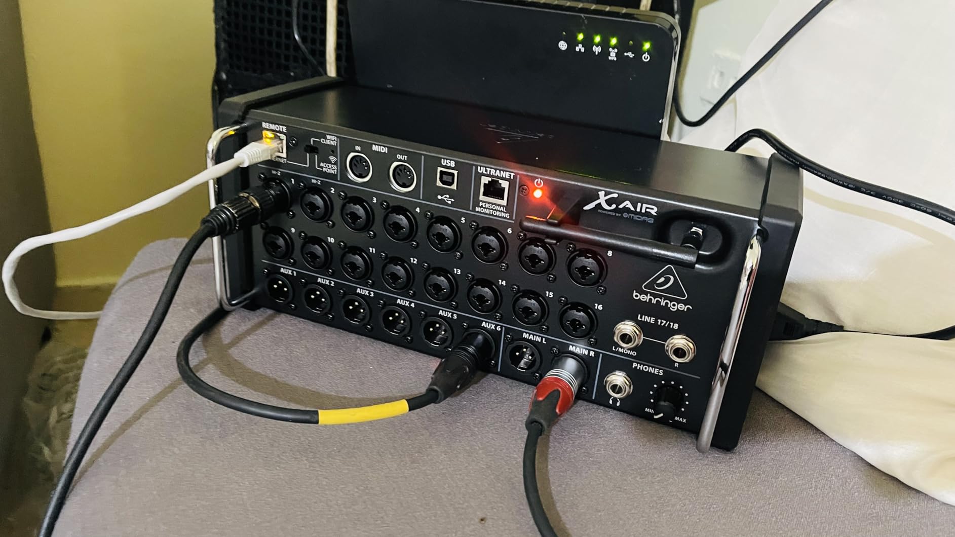 Behringer X AIR XR18 18-Channel, 12-Bus Digital Mixer with 16 Programmable Midas Preamps, Integrated WiFi and Multi-Channel USB Audio Interface customer photo 2
