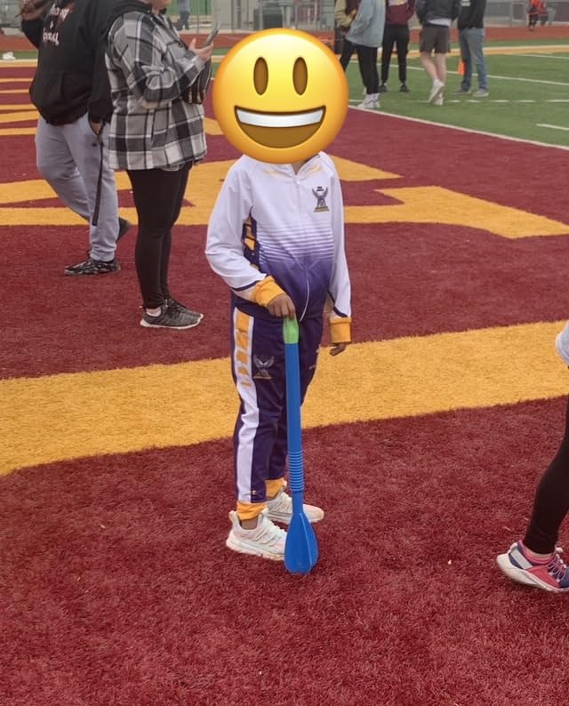 300 Grams Training Javelin for Beginners, Intermediate and Advanced Throwers - Baseball, Softball and Javelin - Improve Throwing Skills (Color May Vary) customer photo 1