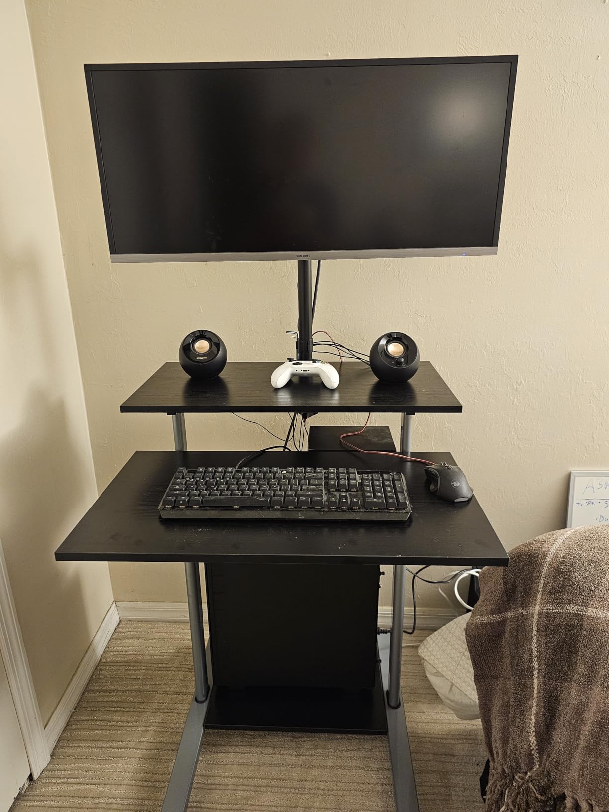 Mount-It! Mobile Computer Cart with Monitor Mount for Screen up to 32
