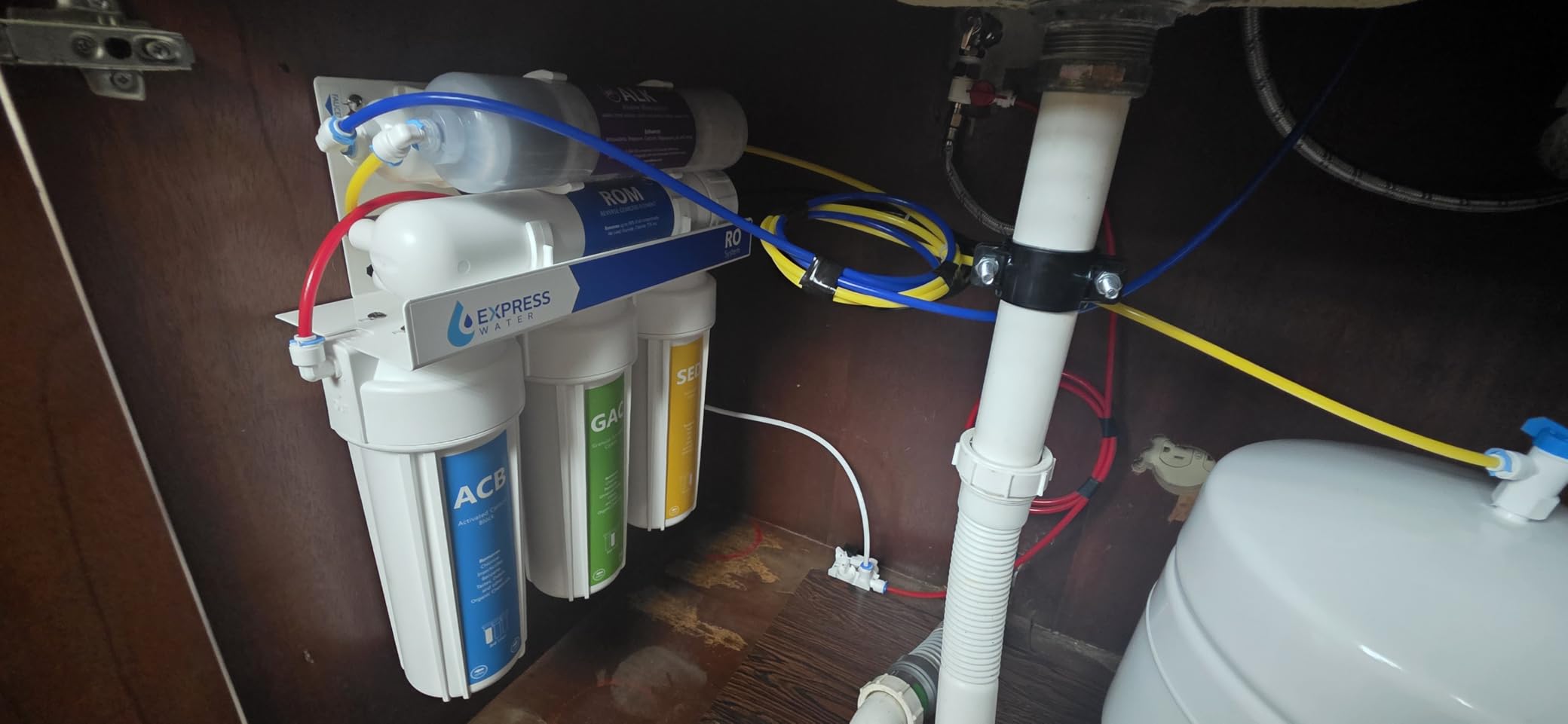 EXPRESS WATER UV Reverse Osmosis Water Filtration System - 11 Stage UV Water Filter with Faucet and Tank - Under Sink Water Filter with Alkaline Filter for added Essential Minerals 100 GDP customer photo 2