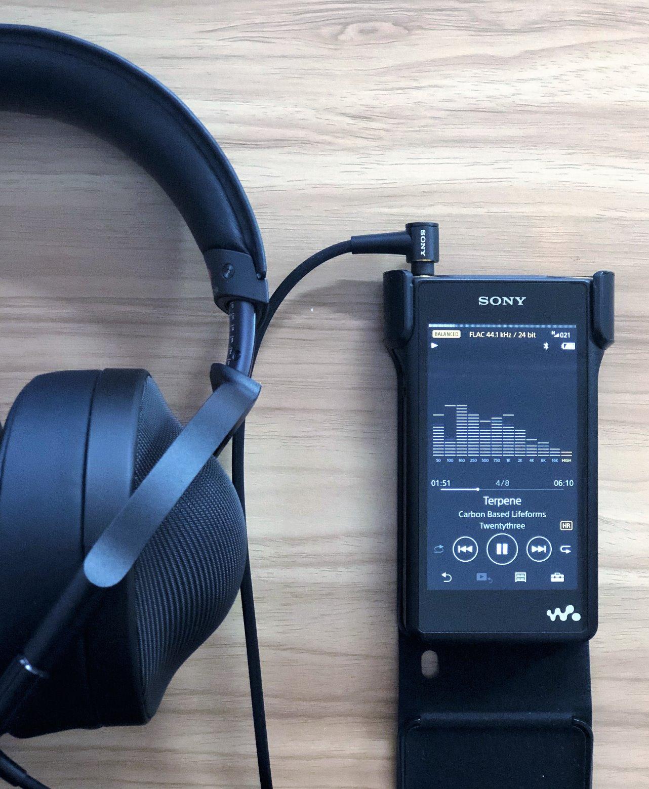 Sony NW-WM1A 128GB Premium Walkman - Digital Music Player with Hi-Res Audio, Black customer photo 1